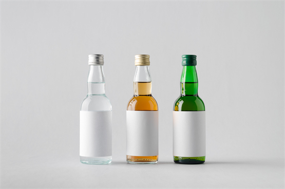 Glass beverage bottles: The size that elevates your brand