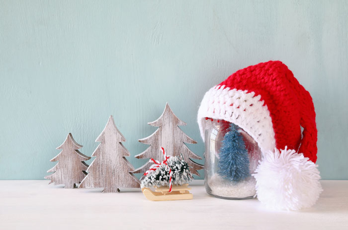 5 DIY ιδέες για χριστουγεννιάτικη διακόσμηση με γυάλινα βάζα
